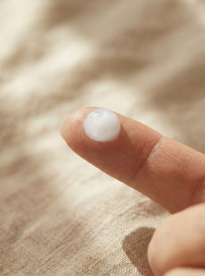 MamaSmiles teething gel on finger